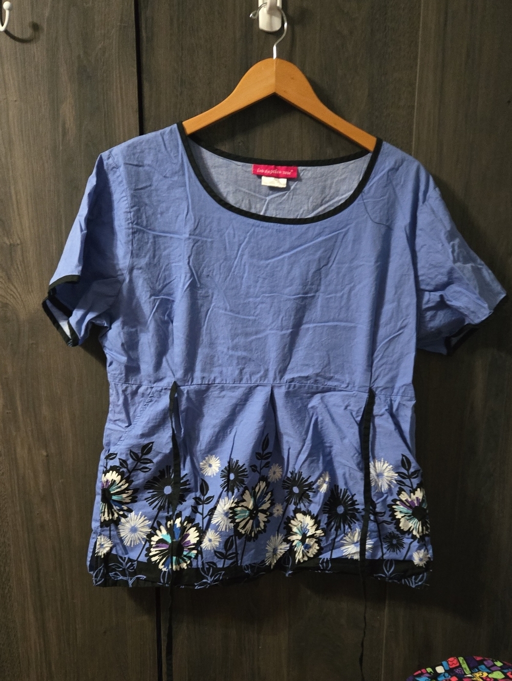 Los Angeles Robe Scrub Top